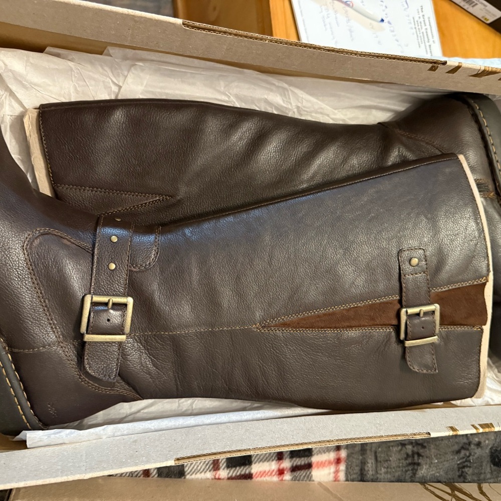 Women’s Wide Calf Brown Austin Leather Boots